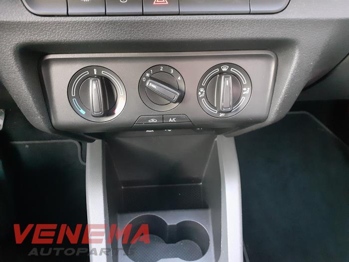 Skoda Fabia III 1.0 12V Sloopvoertuig (2017, Bruin)