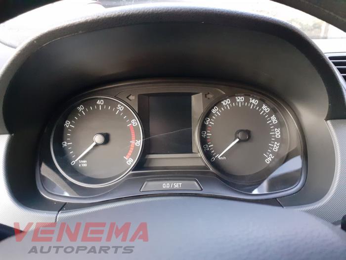 Skoda Fabia III 1.0 12V Sloopvoertuig (2017, Bruin)