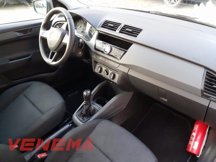 Skoda Fabia III 1.0 12V Sloopvoertuig (2017, Bruin)