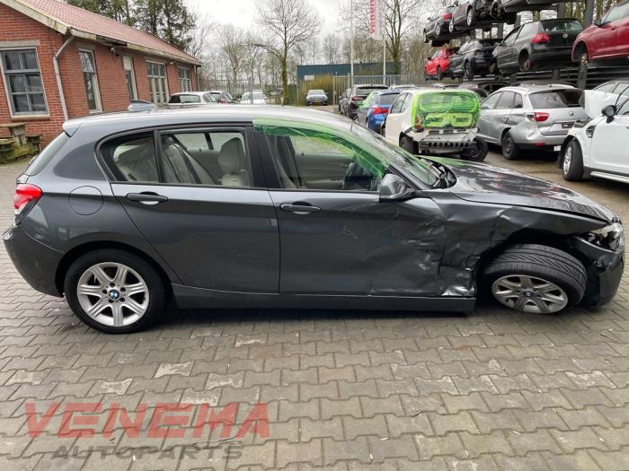 BMW 1 serie 116i 1.6 16V Sloopvoertuig (2013, Metallic, Muisgrijs)