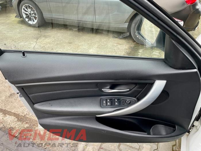 BMW 3 serie Touring 320d 2.0 16V Sloopvoertuig (2014, Metallic, Wit)