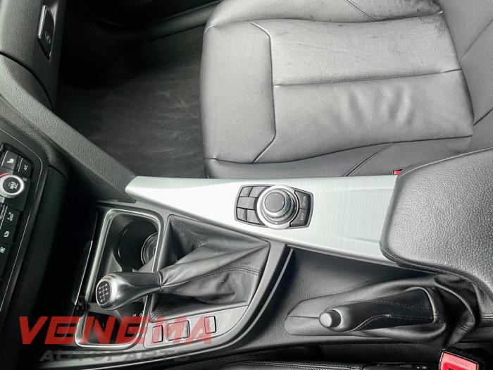 BMW 3 serie Touring 320d 2.0 16V Sloopvoertuig (2014, Metallic, Wit)