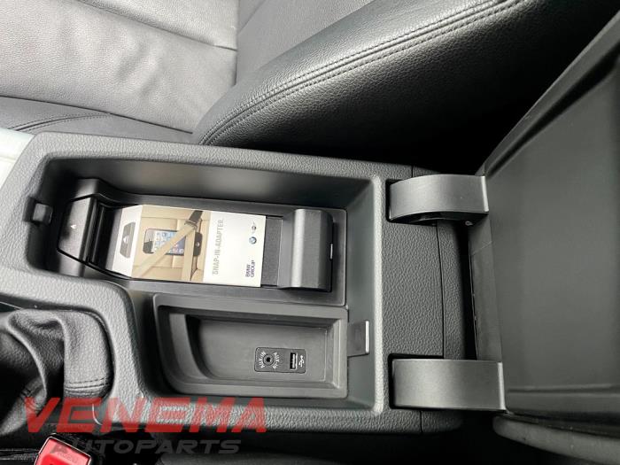 BMW 3 serie Touring 320d 2.0 16V Sloopvoertuig (2014, Metallic, Wit)