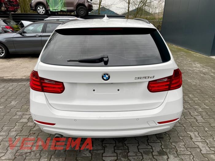 BMW 3 serie Touring 320d 2.0 16V Sloopvoertuig (2014, Metallic, Wit)