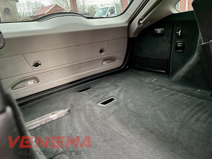 BMW 3 serie Touring 320d 2.0 16V Sloopvoertuig (2014, Metallic, Wit)