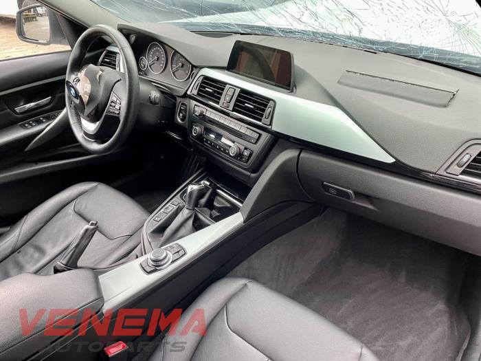 BMW 3 serie Touring 320d 2.0 16V Sloopvoertuig (2014, Metallic, Wit)