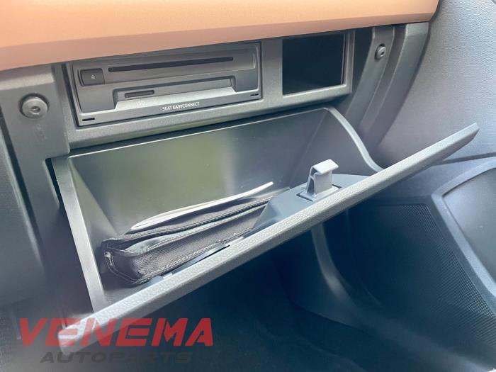 Seat Ibiza V 1.0 TSI 12V Sloopvoertuig (2018, Metallic, Champagne)