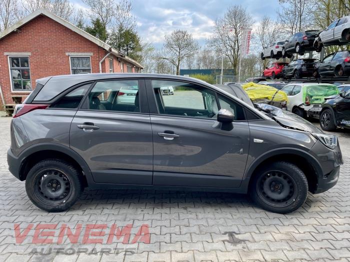 Opel Crossland 1.2 Turbo 12V Sloopvoertuig (2020, Metallic, Donker, Zilvergrijs)