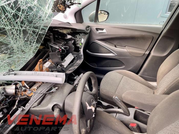 Opel Crossland 1.2 Turbo 12V Sloopvoertuig (2020, Metallic, Donker, Zilvergrijs)