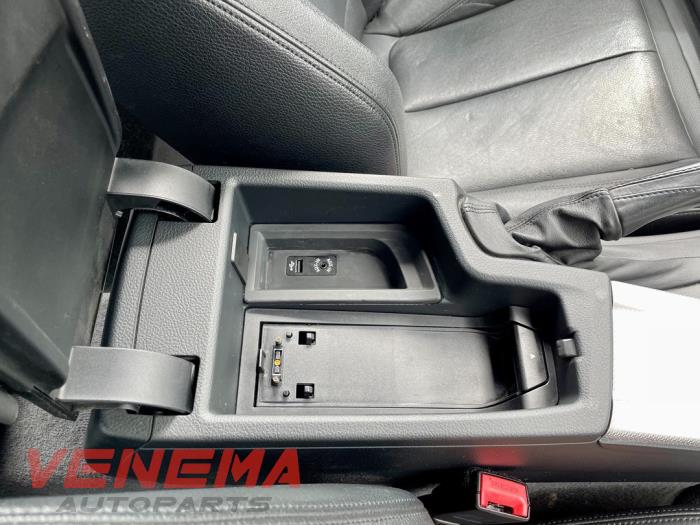 BMW 3 serie Touring 320d 2.0 16V Sloopvoertuig (2014, Metallic, Grijs)