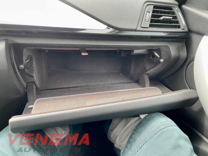 BMW 3 serie Touring 320d 2.0 16V Sloopvoertuig (2014, Metallic, Grijs)