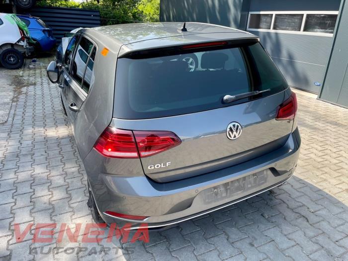 Volkswagen Golf VII 1.6 TDI BMT 16V Sloopvoertuig (2018, Metallic, Donker, Zilvergrijs)