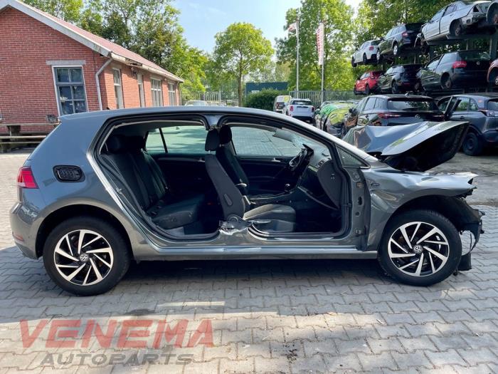 Volkswagen Golf VII 1.6 TDI BMT 16V Sloopvoertuig (2018, Metallic, Donker, Zilvergrijs)