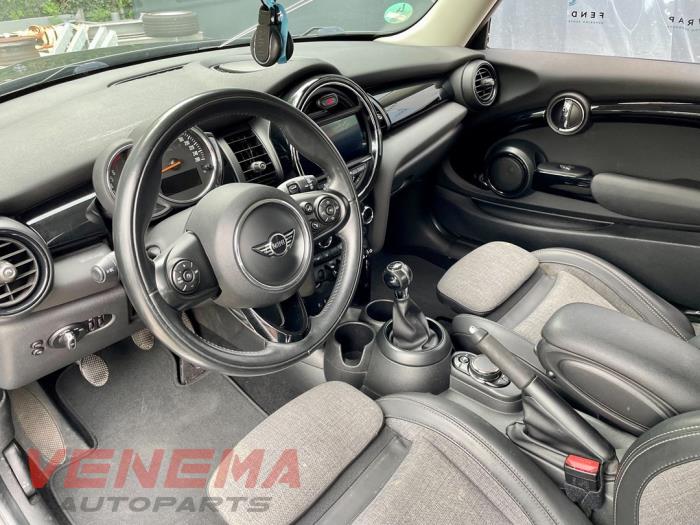 Mini Mini 2.0 16V Cooper S Sloopvoertuig (2019, Metallic, Zwart)