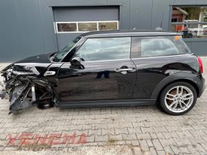 Mini Mini 2.0 16V Cooper S Sloopvoertuig (2019, Metallic, Zwart)
