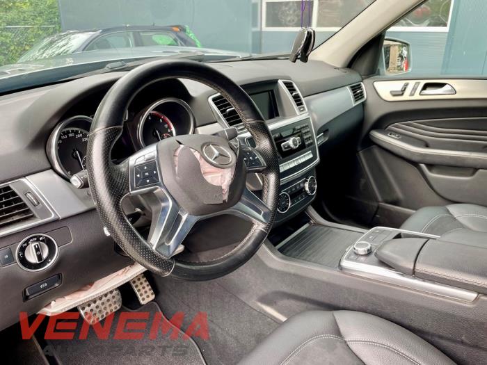 Mercedes ML III 3.0 ML-350 BlueTEC V6 24V 4-Matic Sloopvoertuig (2014, Metallic, Donker, Zilvergrijs, Grijs)