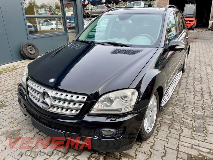 Mercedes ML II 3.0 ML-280 CDI 4-Matic V6 24V Sloopvoertuig (2008, Metallic, Zwart)