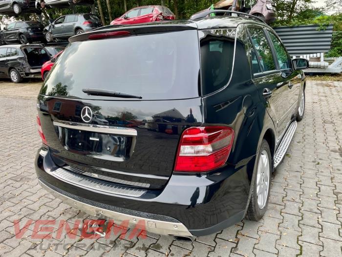 Mercedes ML II 3.0 ML-280 CDI 4-Matic V6 24V Sloopvoertuig (2008, Metallic, Zwart)
