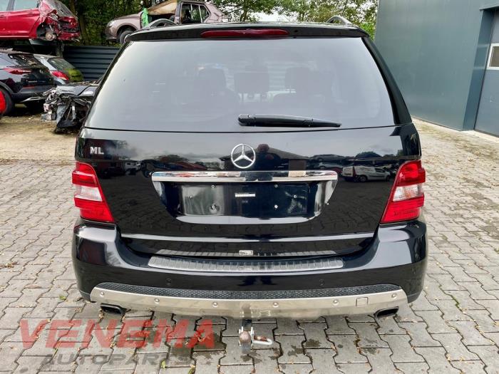Mercedes ML II 3.0 ML-280 CDI 4-Matic V6 24V Sloopvoertuig (2008, Metallic, Zwart)