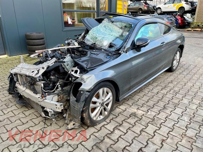 Mercedes C C-300 2.0 Turbo 16V Sloopvoertuig (2019, Metallic, Grijs)
