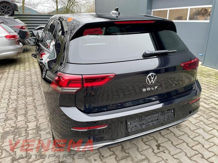 Volkswagen Golf VIII 2.0 TDI BlueMotion 16V Sloopvoertuig (2023, Metallic, Zwart)