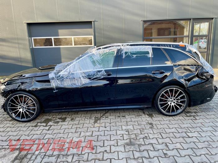 Mercedes C Estate C-300d 2.0 Turbo 16V Sloopvoertuig (2019, Zwart)