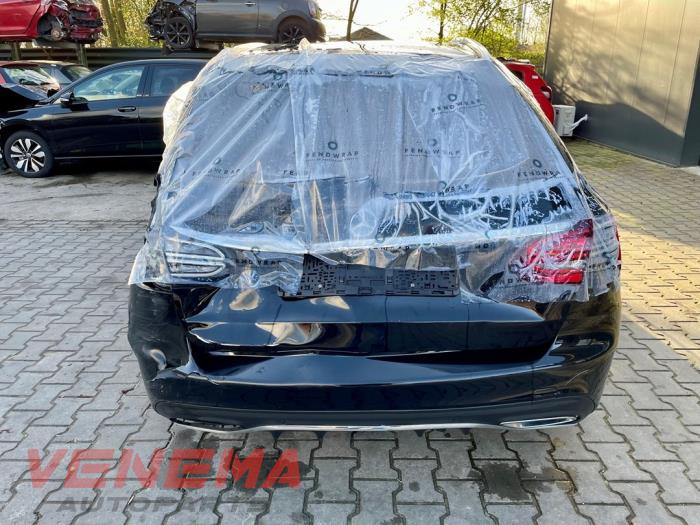 Mercedes C Estate C-300d 2.0 Turbo 16V Sloopvoertuig (2019, Zwart)