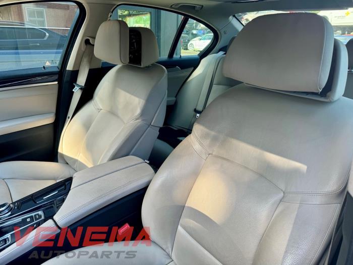 BMW 5 serie 550i V8 32V TwinPower Turbo Sloopvoertuig (2010, Metallic, Grijs)