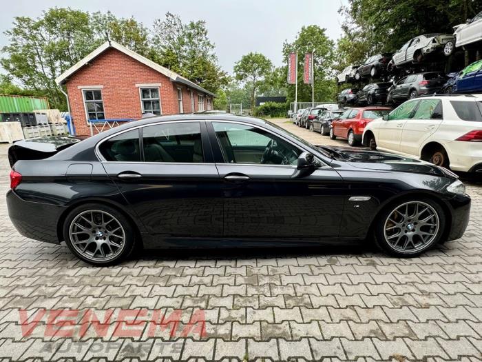 BMW 5 serie 550i V8 32V TwinPower Turbo Sloopvoertuig (2010, Metallic, Grijs)