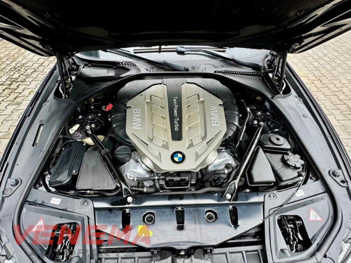 BMW 5 serie 550i V8 32V TwinPower Turbo Sloopvoertuig (2010, Metallic, Grijs)