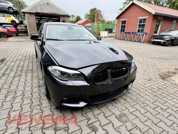 BMW 5 serie 550i V8 32V TwinPower Turbo Sloopvoertuig (2010, Metallic, Grijs)