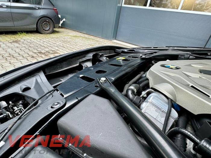 BMW 5 serie 550i V8 32V TwinPower Turbo Sloopvoertuig (2010, Metallic, Grijs)