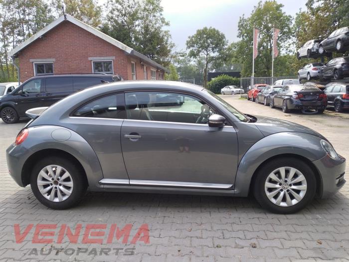 Volkswagen Beetle 1.6 TDI 16V Sloopvoertuig (2012, Metallic, Grijs)