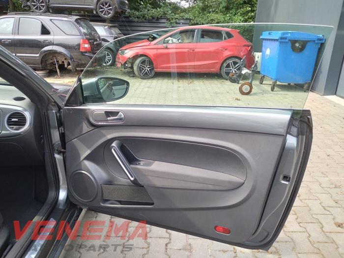 Volkswagen Beetle 1.6 TDI 16V Sloopvoertuig (2012, Metallic, Grijs)