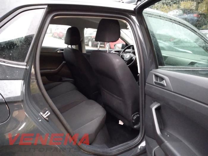 Volkswagen Polo VI 1.0 TSI 12V Sloopvoertuig (2019, Donker, Grijs)