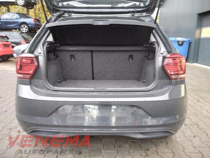 Volkswagen Polo VI 1.0 TSI 12V Sloopvoertuig (2019, Donker, Grijs)