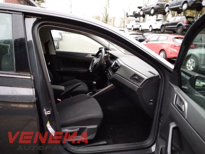 Volkswagen Polo VI 1.0 TSI 12V Sloopvoertuig (2019, Donker, Grijs)