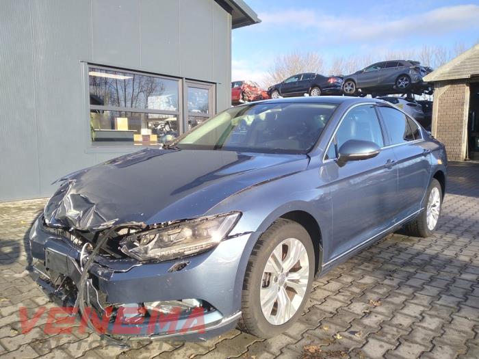 Volkswagen Passat 2.0 TDI 16V 150 Sloopvoertuig (2016, Metallic, Licht, Blauw)