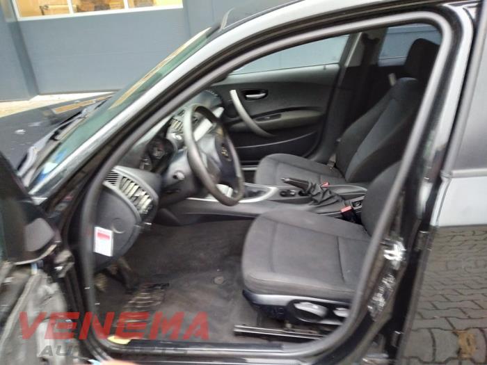 BMW 1 serie 116i 1.6 16V Sloopvoertuig (2006, Metallic, Zwart)