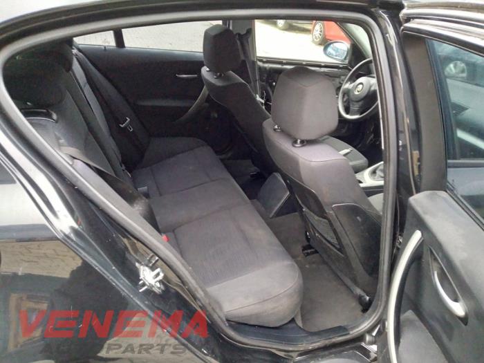 BMW 1 serie 116i 1.6 16V Sloopvoertuig (2006, Metallic, Zwart)