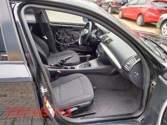 BMW 1 serie 116i 1.6 16V Sloopvoertuig (2006, Metallic, Zwart)