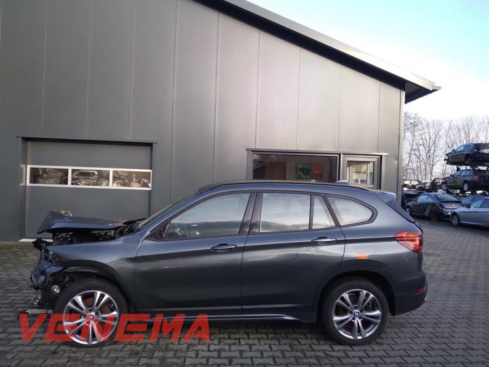 BMW X1 xDrive 20i 2.0 16V Twin Power Turbo Sloopvoertuig (2018, Grijs)