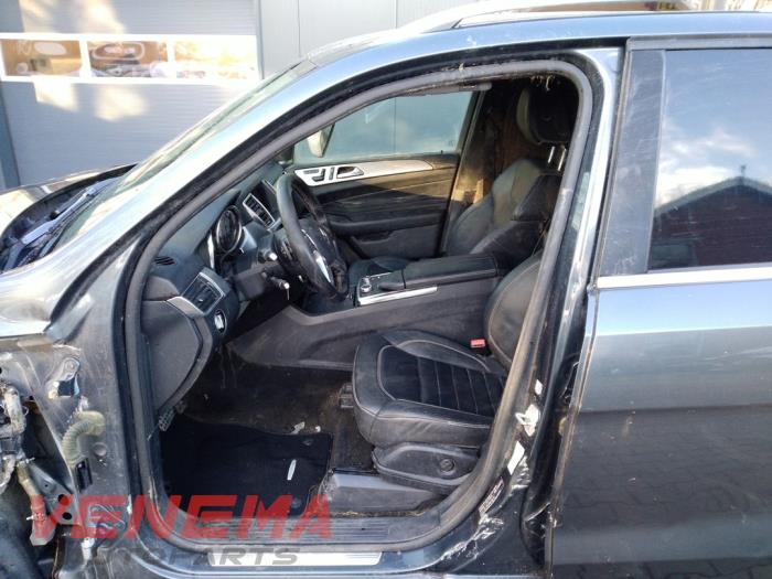 Mercedes ML III 3.0 ML-350 BlueTEC V6 24V 4-Matic Sloopvoertuig (2015, Grijs)