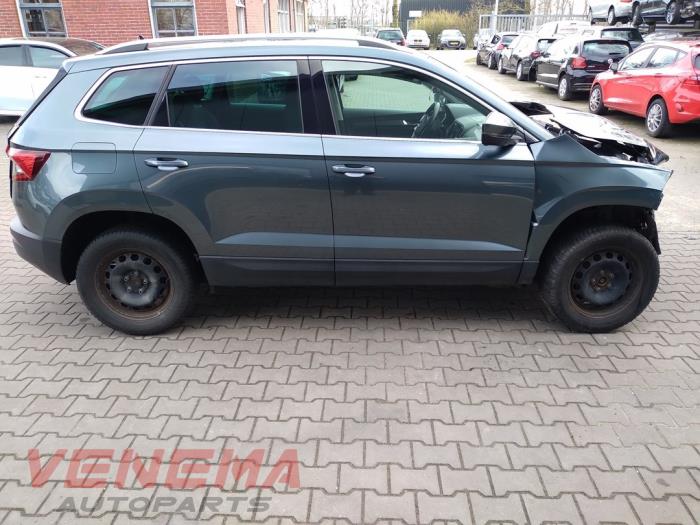 Skoda Karoq 1.0 TSI 12V Sloopvoertuig (2020, Grijs)