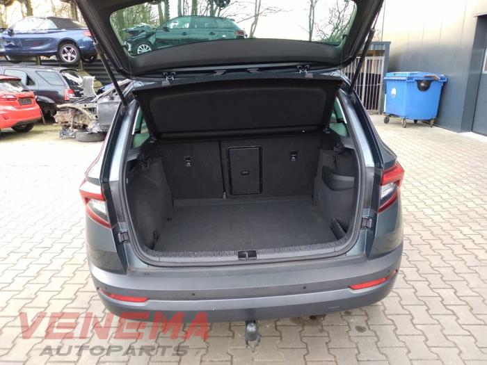 Skoda Karoq 1.0 TSI 12V Sloopvoertuig (2020, Grijs)