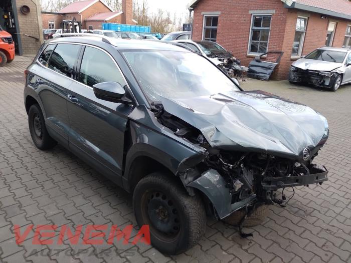 Skoda Karoq 1.0 TSI 12V Sloopvoertuig (2020, Grijs)