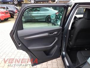 Skoda Karoq 1.0 TSI 12V Sloopvoertuig (2020, Grijs)