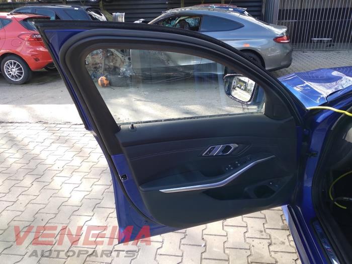 BMW 3 serie Touring 330e xDrive 2.0 TwinPower Turbo 16V Sloopvoertuig (2022, Blauw)