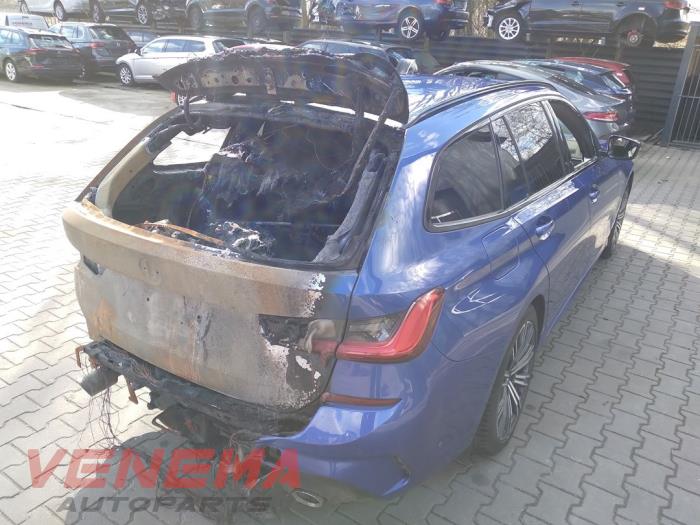 BMW 3 serie Touring 330e xDrive 2.0 TwinPower Turbo 16V Sloopvoertuig (2022, Blauw)