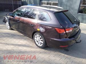 Seat Leon ST 1.6 TDI 16V Sloopvoertuig (2018, Metallic, Paars)